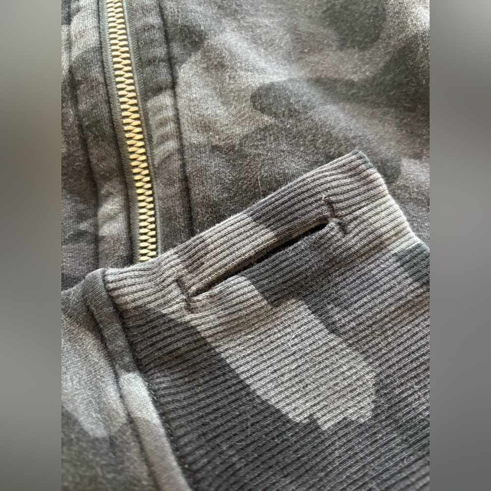 Lululemon Athletica Black Camo Zip Up Hoodie - Picture 3 of 10